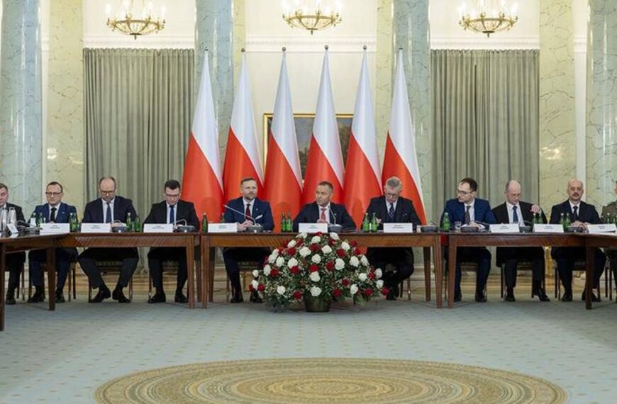 Sekrety gabinetu. Wyznania polityków