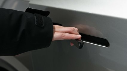 Klamki Elona Muska na czarnej liście. Chodzi o bezpieczeństwo