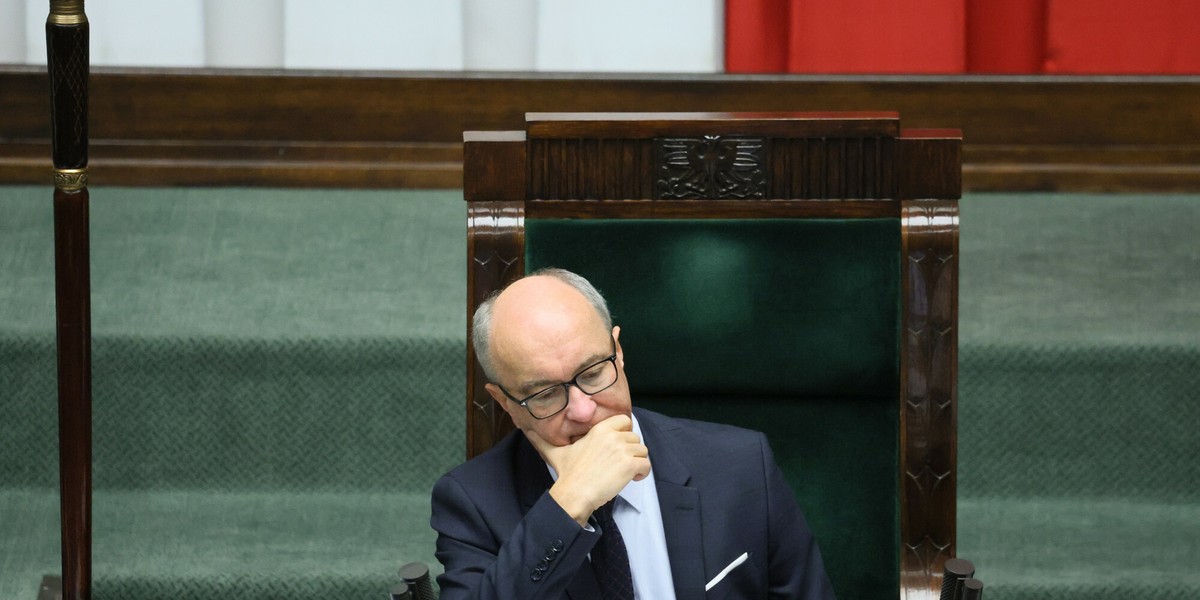 Włodzimierz Czarzasty tłumaczy, że wpisy uzupełnił po konsultacji z prawnikami Kancelarii Sejmu