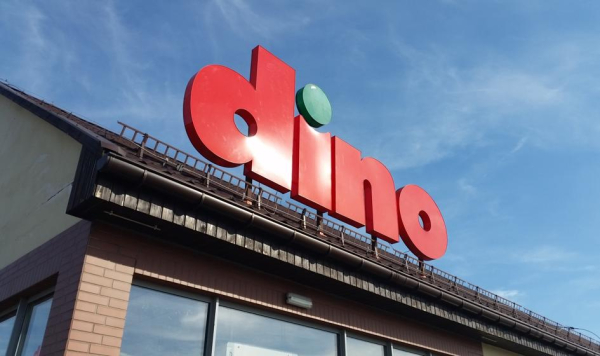 Dino odpowiada po długim braku głosu. Związek zawodowy nie ustępuje.