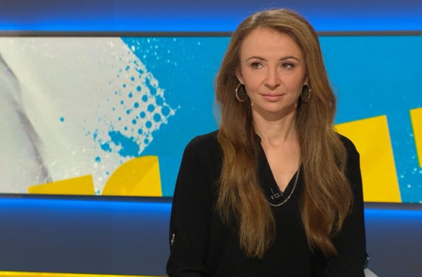 Agnieszka Dziemianowicz-Bąk w programie “Graffiti”. Zobacz od 7:40.