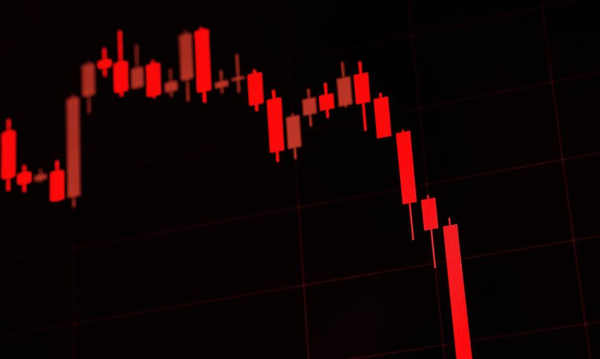 KGHM: Gwałtowny zjazd na starcie sesji. Zniżki na giełdach, w metalach, ropie&hellip;