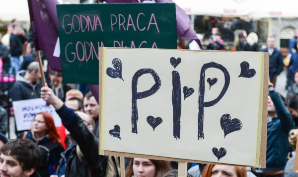 PIP Reform: Divisive Once More. Ruling Bloc Sends Bill to Committee.