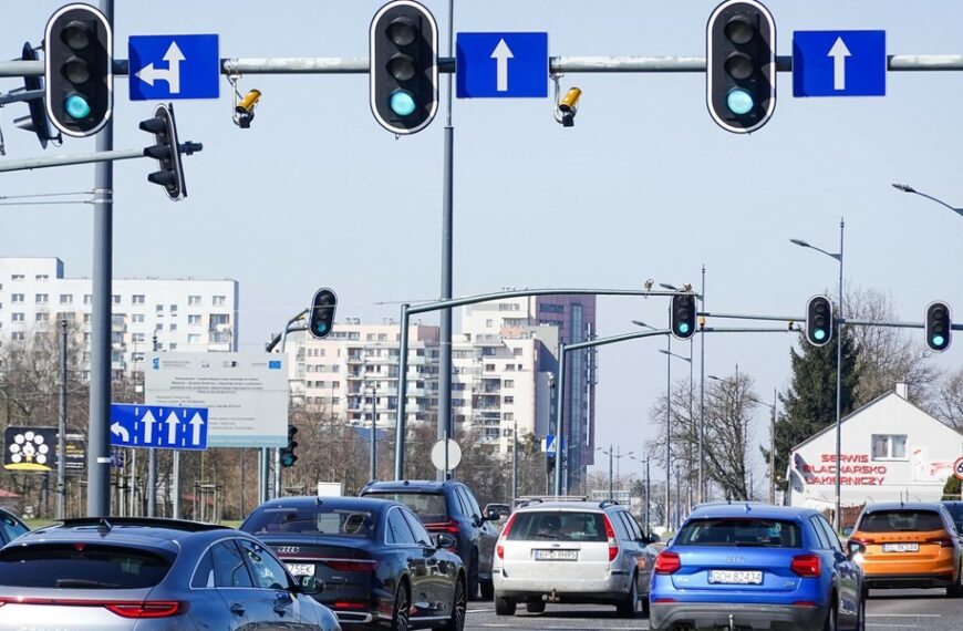 Nowe zasady ruchu drogowego od marca. Policja zyska&hellip;