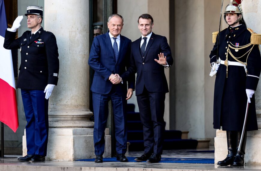 Atomowe arsenały dla Polski? Badanie opinii.