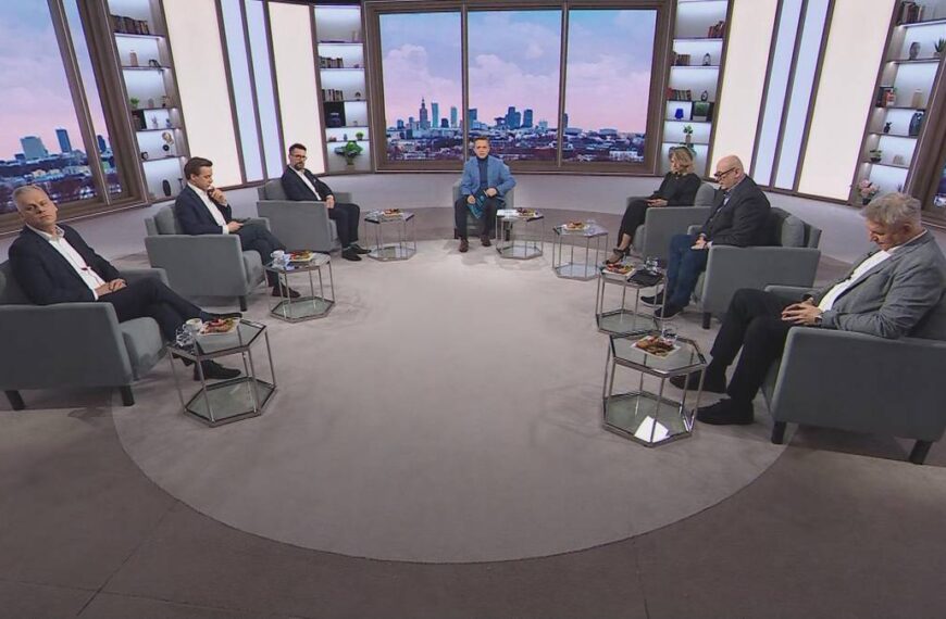 Afery, uchybienia i spory. Burzliwa debata o desygnowanym przez PiS premierze.