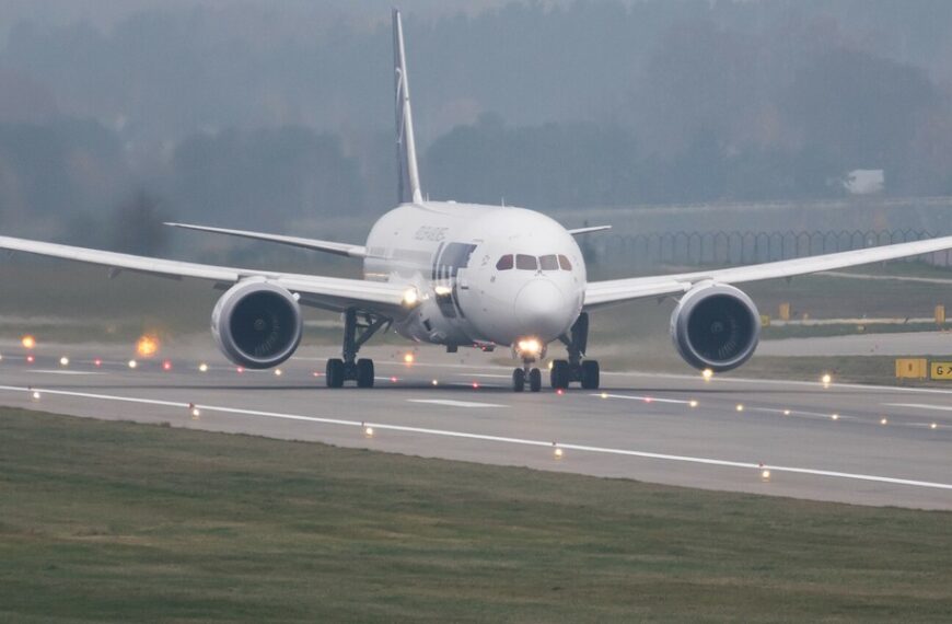 Tęcza kosztów wojennych na Bliskim Wschodzie. A co z podróżami?