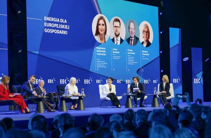 Gospodarka Europy przechodzi transformację. Szefowie firm zbiorą się w Katowicach.