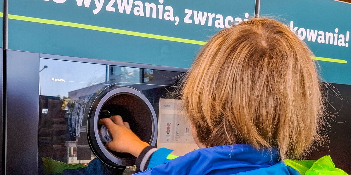 Automat z kaucjami w Lidlu