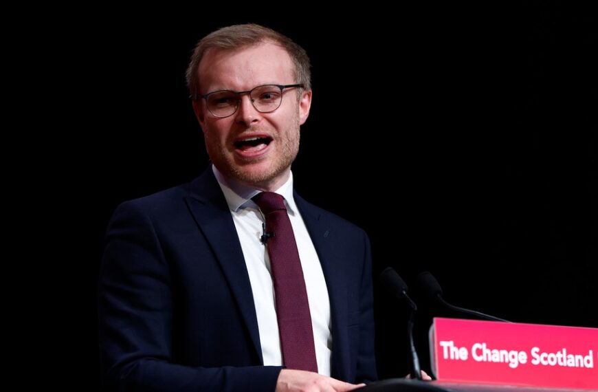 Brytyjski rząd twardo trzyma się sankcji na ropę z Rosji. Zdecydowane oświadczenie.