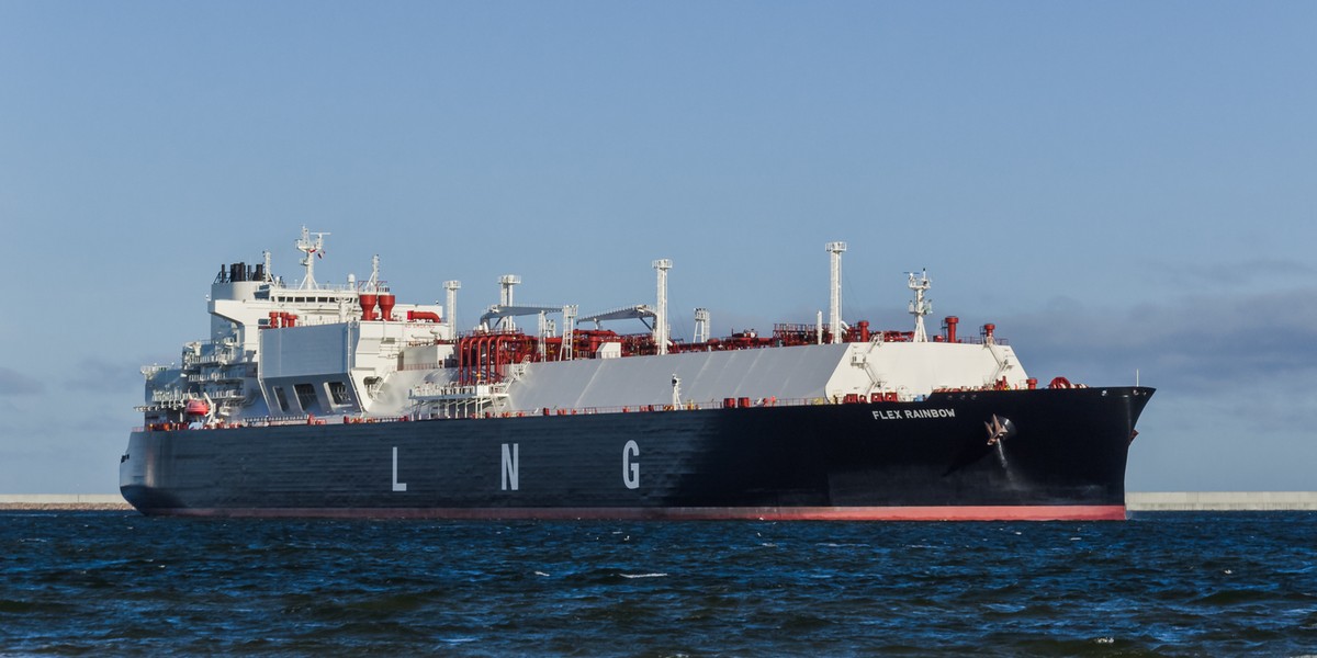 Statek ze skroplonym gazem LNG w Świnoujściu, zdjęcie ilustracyjne.