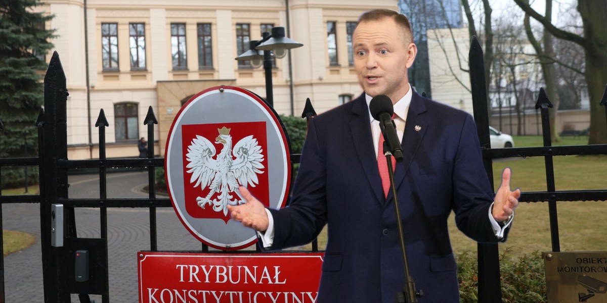 Prezydent Karol Nawrocki blokuje sędziów TK