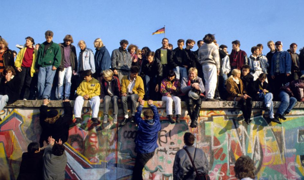 Przełomowe zmiany w branży budowlanej. Równość płacowa osiągnięta po 35 latach od zjednoczenia.