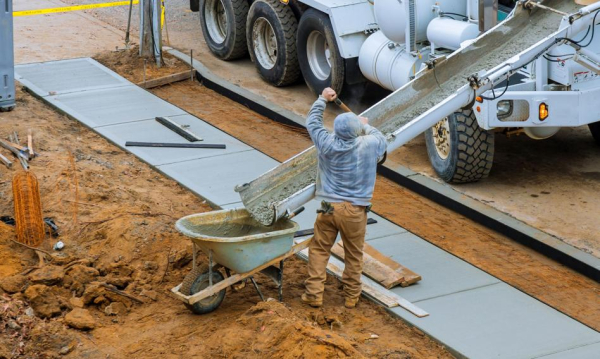 Hotel sąsiadem? Setki gości blisko domów.