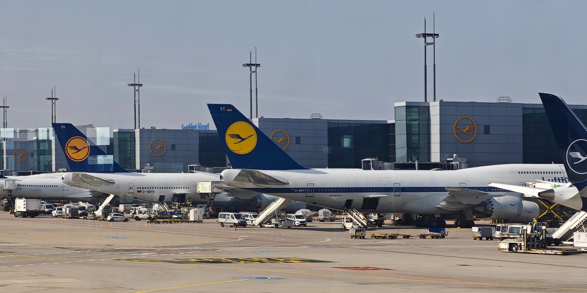 Ogromne perturbacje w ruchu lotniczym w Europie. Ujawniamy powód.