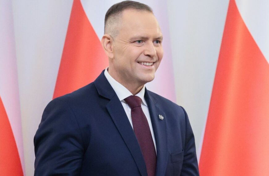 Konflikt wokół sędziów Trybunału Konstytucyjnego. Odpowiedź Kancelarii Sejmu&hellip;