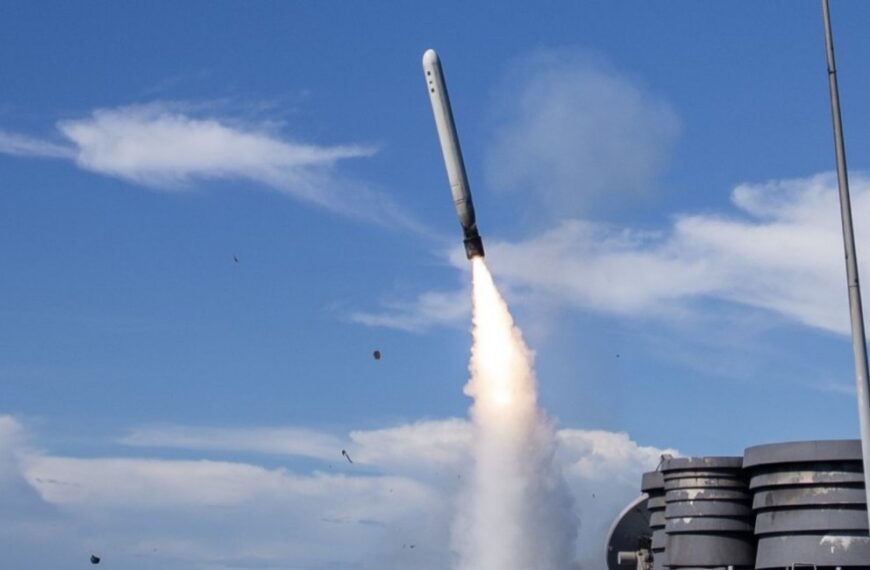 Japonia właśnie „nauczyła się” wystrzeliwać Tomahawki, a teraz&hellip;