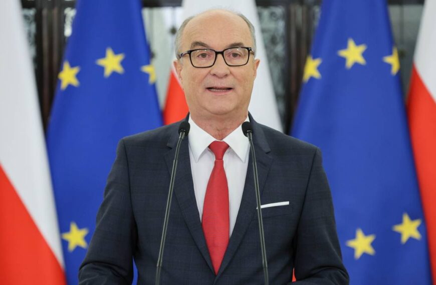 Polska: związki partnerskie osób tej samej płci. Czarzasty obiecuje.