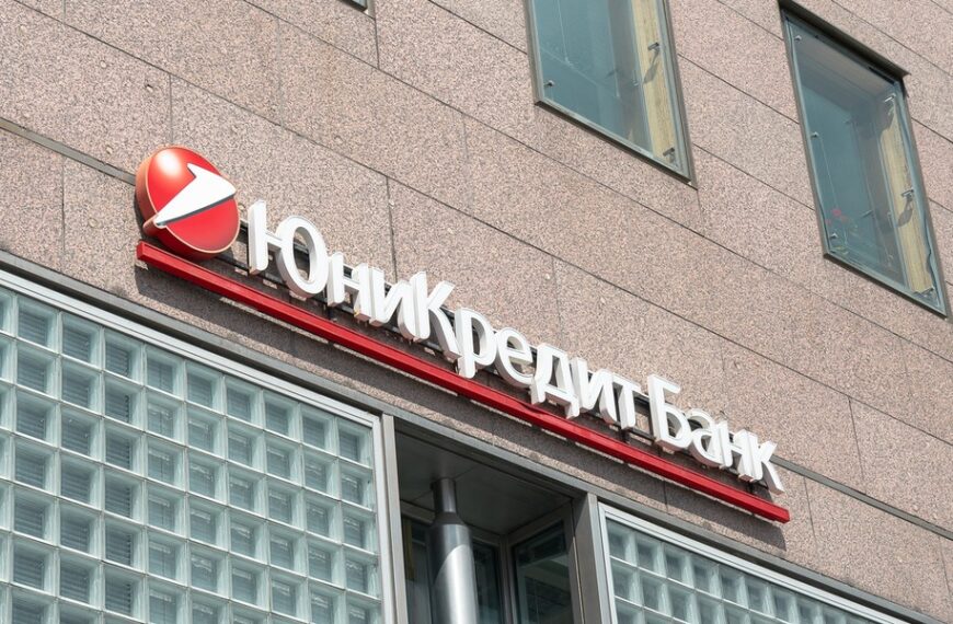 UniCredit: Opuszczenie Rosji coraz bardziej prawdopodobne.