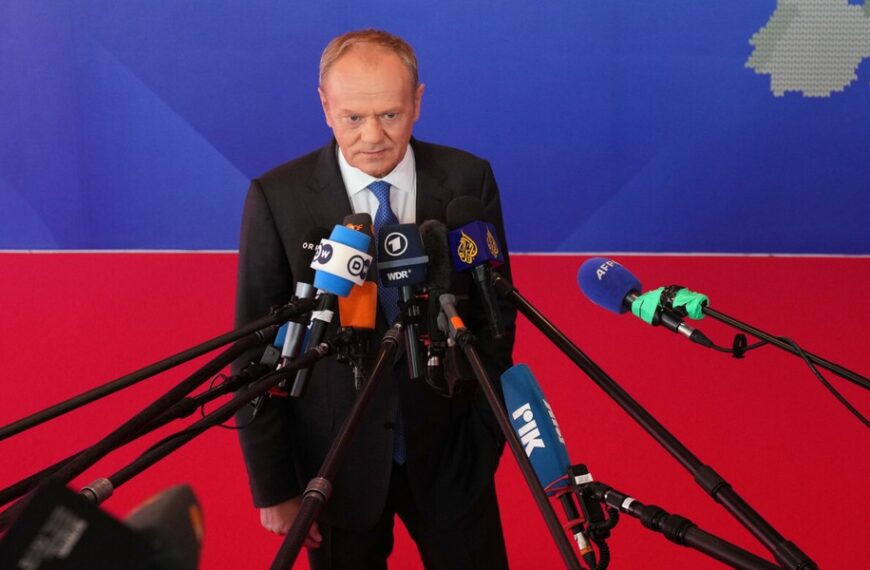 Tusk po rozmowach z von der Leyen. Gabinet wypatruje aprobaty Komisji Europejskiej.