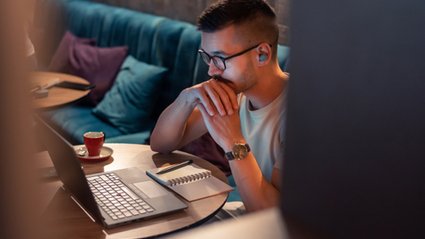 "Działają jak sekta". Modny sposób na szybkie wzbogacenie się przy niewielkim wysiłku