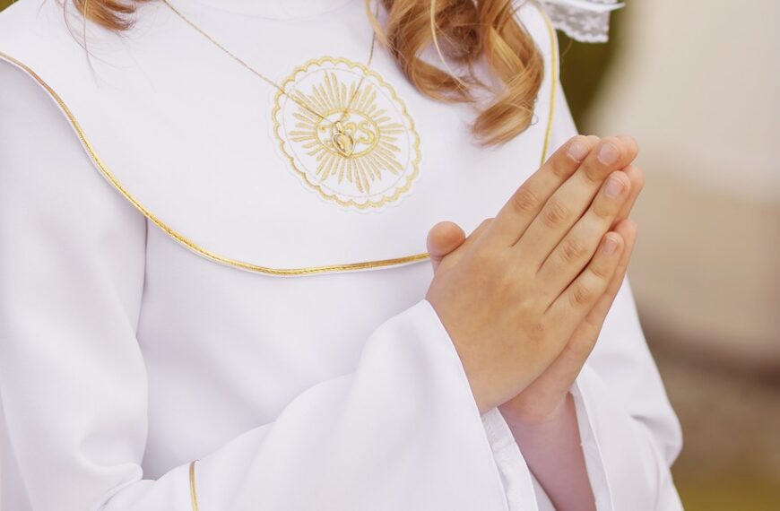 Komu należą środki z komunii? Istotne zasady dla&hellip;