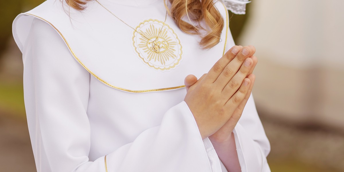 Do kogo należą pieniądze z pierwszej komunii? (zdj. ilustracyjne)