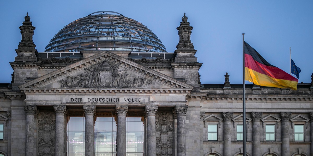 Niemcy, budynek Bundestagu (zdjęcie podglądowe)