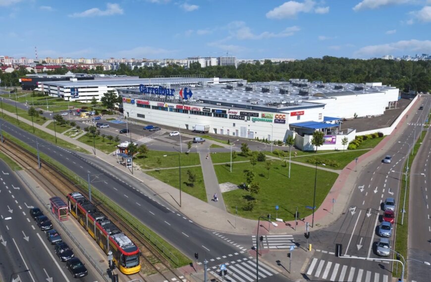 Bemowo Forum Under Fire: Developer Boosted by Suspect Accounts