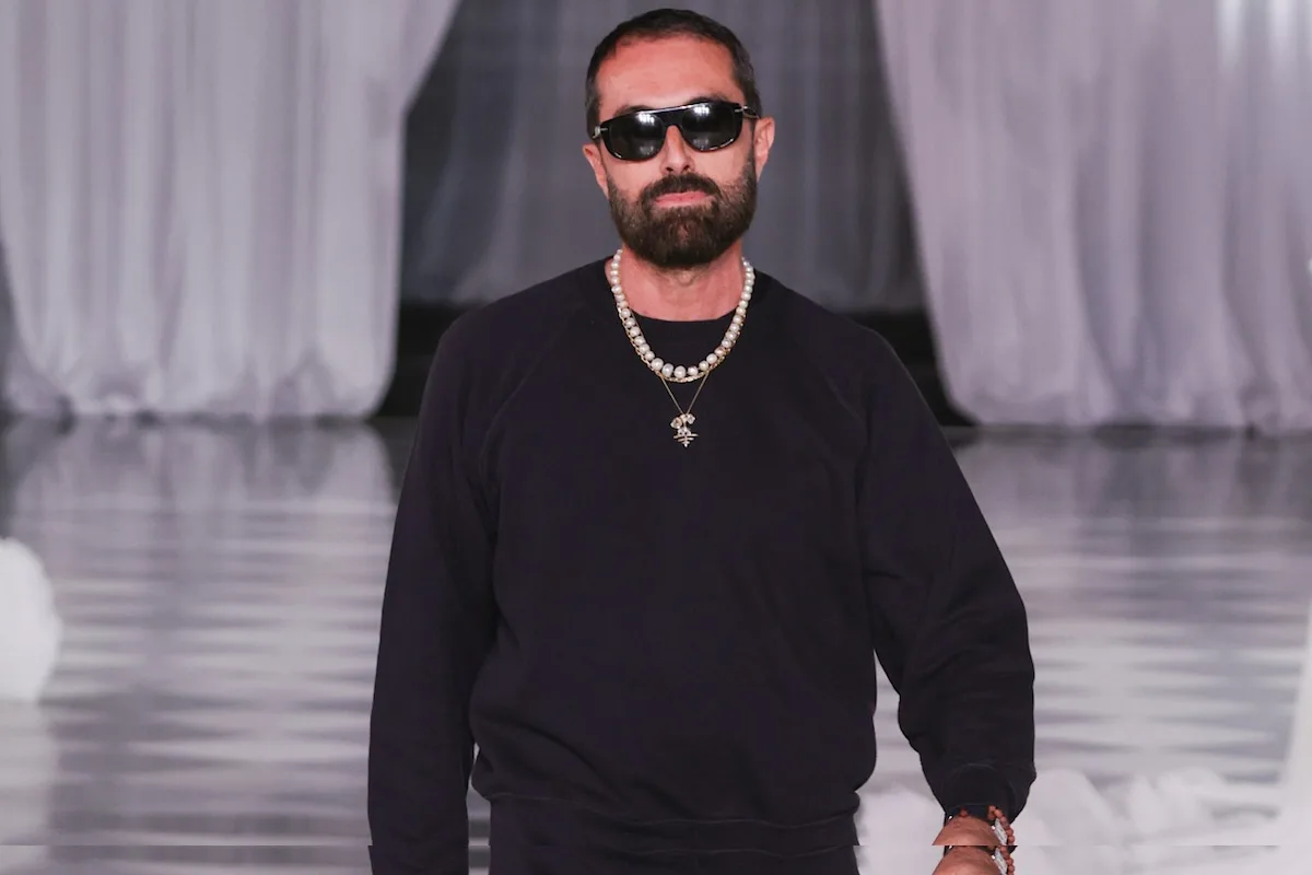 Kim jest GIAMBATTISTA VALLI?