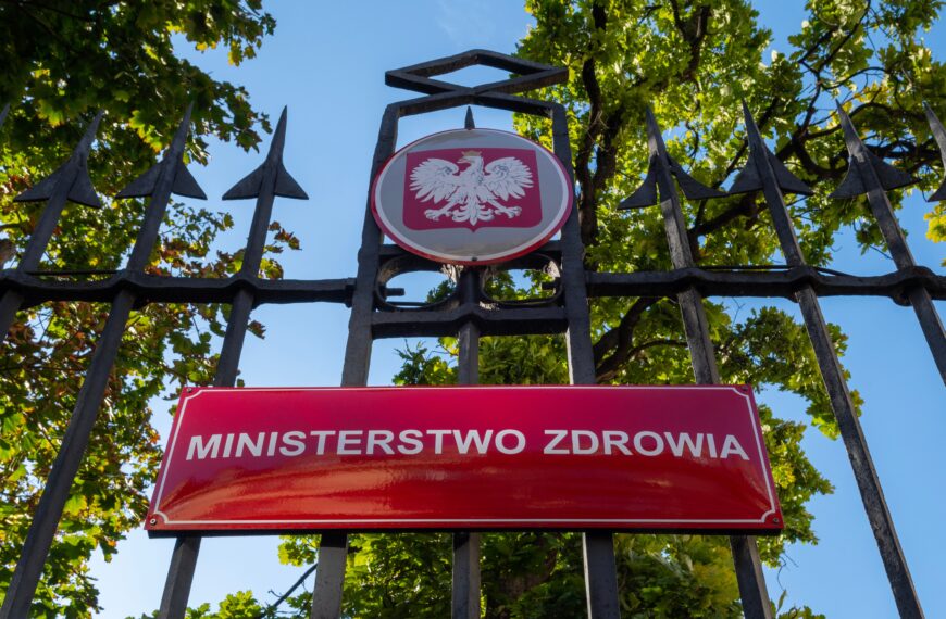 Polska rozważa prohibicję na cukierki imitujące papierosy.
