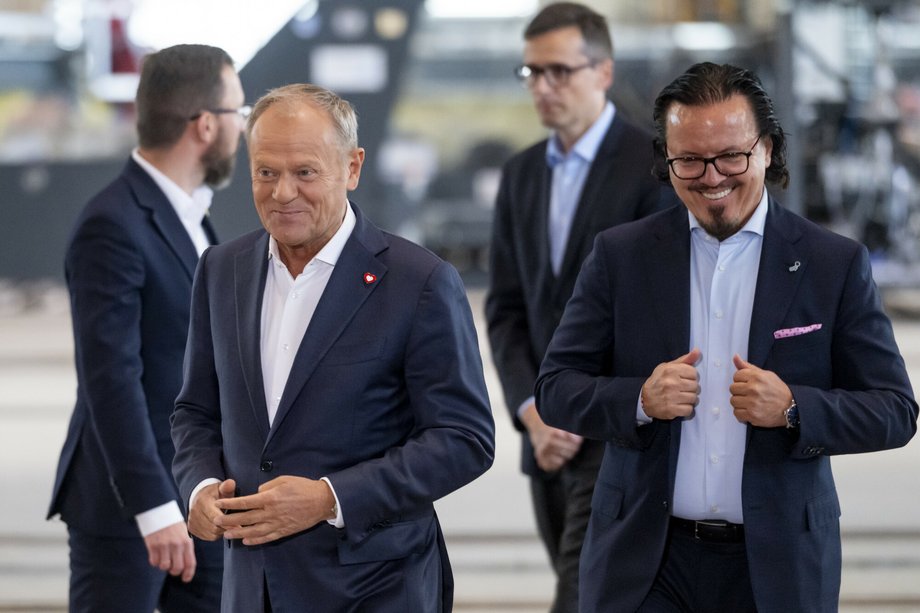 Premier Donald Tusk i minister aktywów państwowych Wojciech Balczun