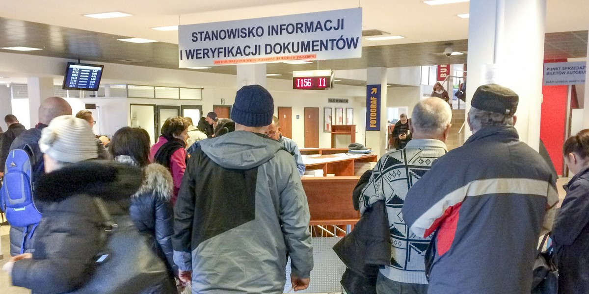Jak ostrzega "DGP”, urzędnicy posługujący się AI "muszą się spodziewać konsekwencji, łącznie z odpowiedzialnością dyscyplinarną” (zdjęcie podglądowe)