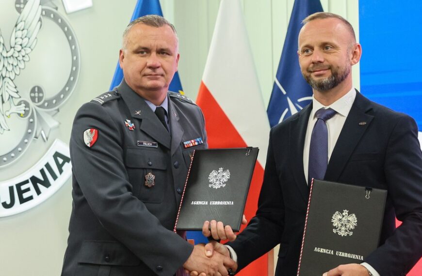 Kleszcze i złącza komunikacyjne dla wojska. SAFE zawarł kolejne porozumienia