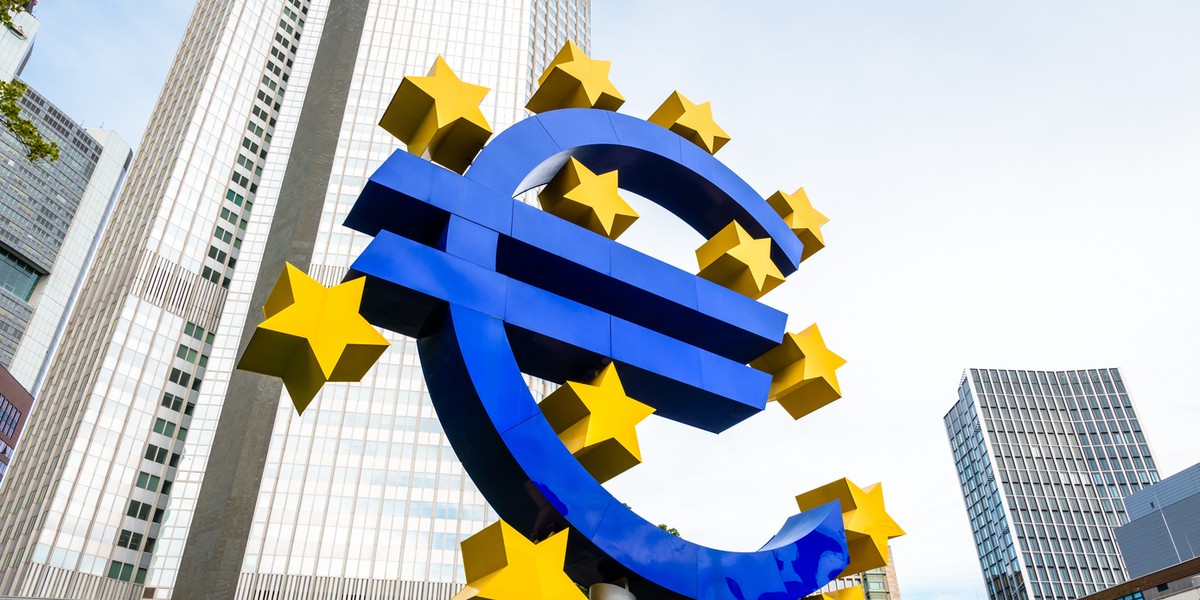 Rada dyrektorów EBC zdecydowała, że stopy pozostaną na niezmienionym poziomie