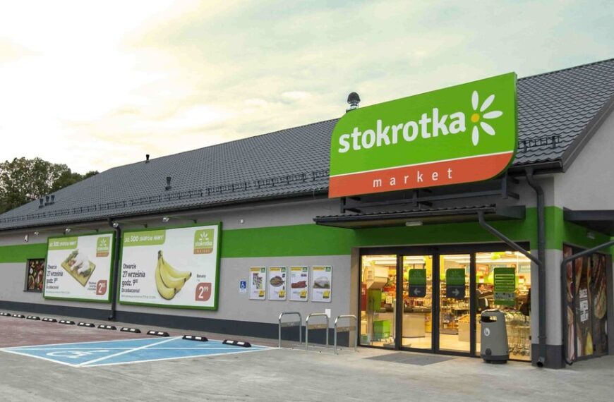 Stokrotka pod nowym zarządem. Ponad 900 placówek przejmuje nowy inwestor.