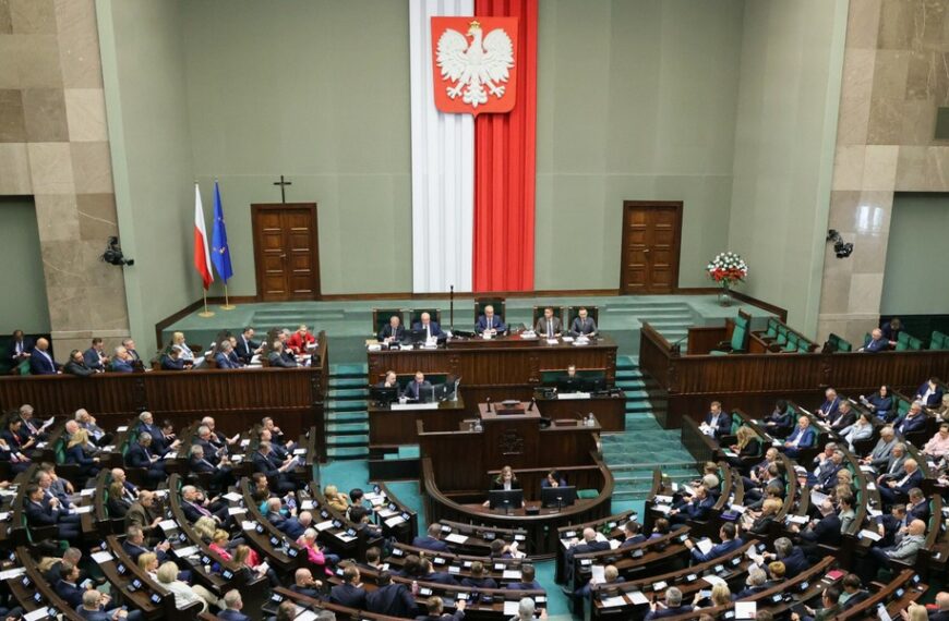 Parlament wyłonił piętnastu członków KRS.