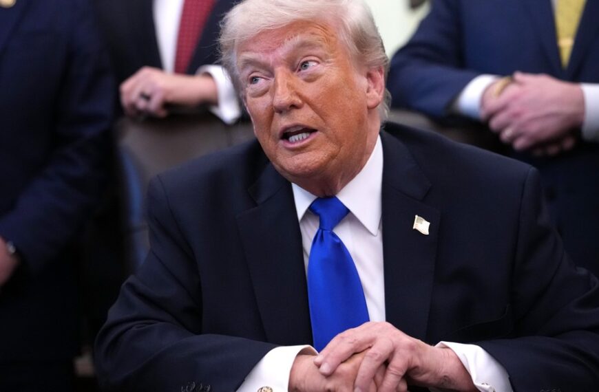 Trump uchyla taryfy na szkocką. “Dla uczczenia monarchów”