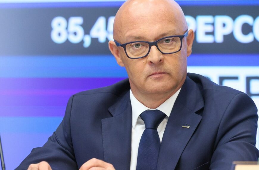 KGHM ujawnił raport roczny za rok 2025. Pensja poprzedniego szefa wstrząsa.
