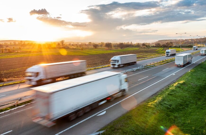 Trudna sytuacja w polskim sektorze transportu. Specjaliści ostrzegają przed powszechnymi zamknięciami firm