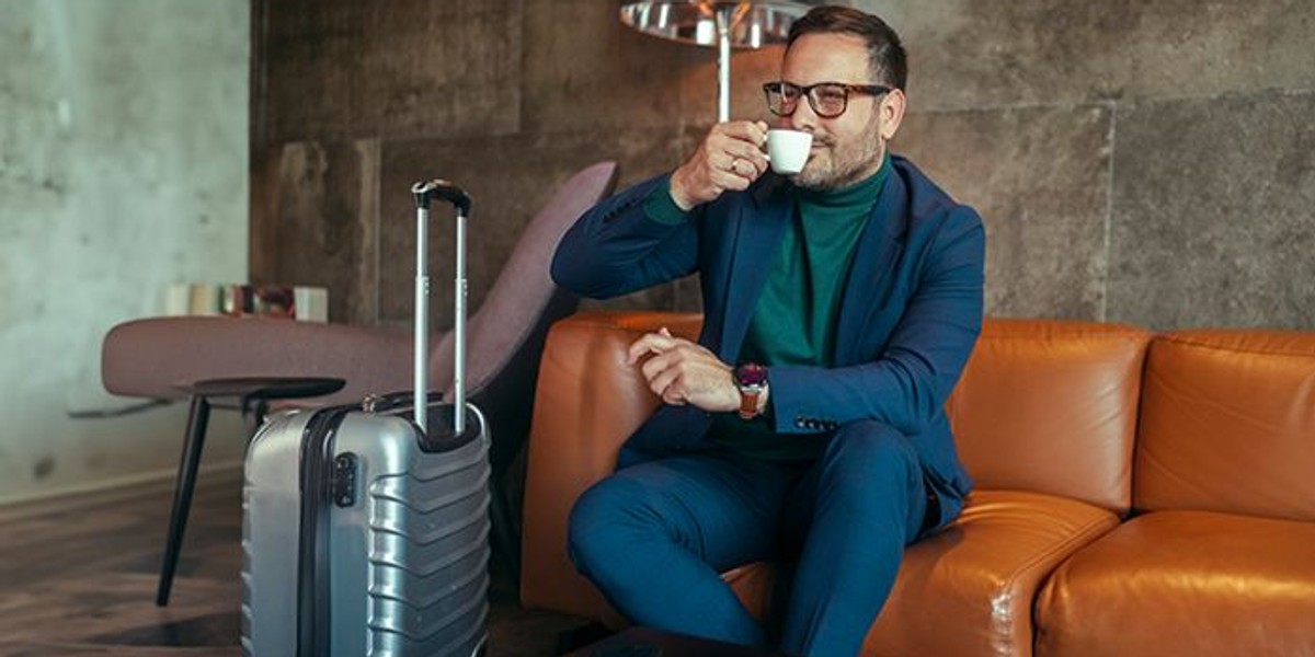 Podróże w stylu Prestige – komfort zaczyna się na lotnisku