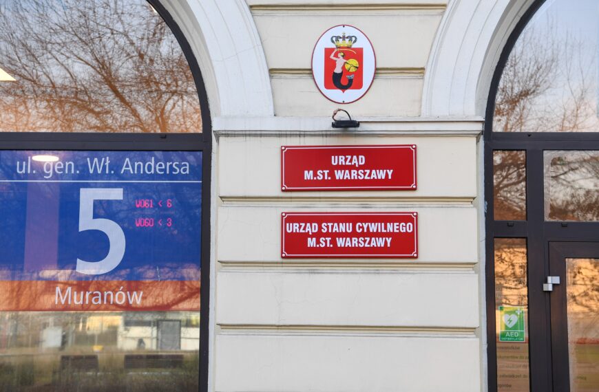 Faworyzowanie i nękanie w stołecznym USC. Pracownicy stawiają poważne oskarżenia
