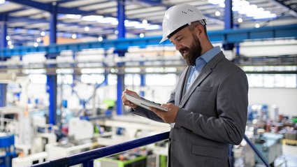 Glimmers and shadows of Polish industry. Production of computers, among others, significantly decreased in one month