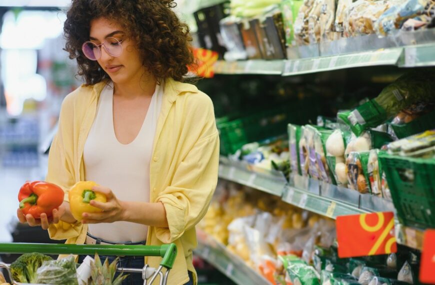 Supermarket czy hipermarket? Analiza ujawnia, gdzie faktycznie zyskujemy czas
