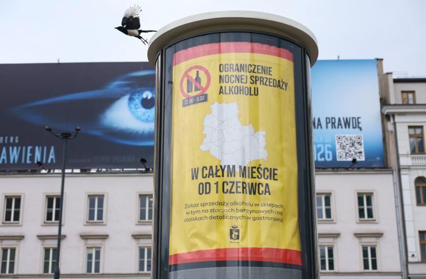 Większość Polaków popiera wprowadzenie ogólnokrajowego zakazu sprzedaży alkoholu w godzinach nocnych –…