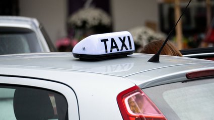Ministerstwo przygotowuje nowe przepisy. Kierowcy z wyrokami nie poprowadzą taksówki
