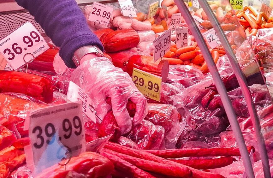 Właściciel marki Sokołów planuje “znaczącą transformację”. Z pracą pożegna się 800 osób.
