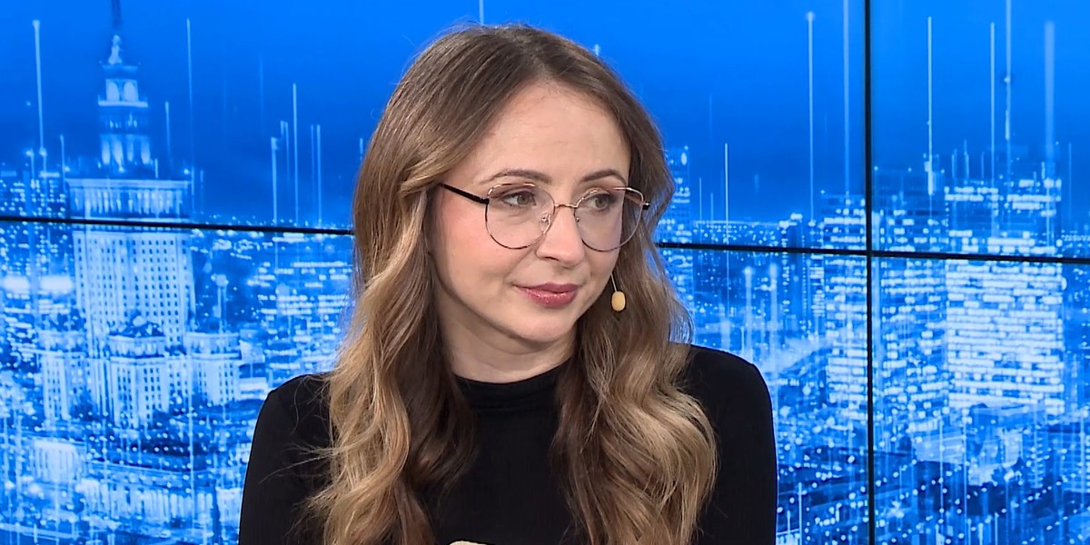 Agnieszka Dziemianowicz-Bąk, ministra rodziny, pracy i polityki społecznej 